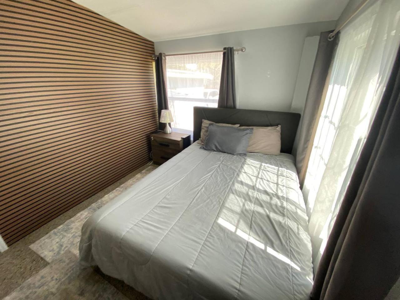 Hollywood Peaceful Hostel 外观 照片